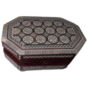 Oval Box 13