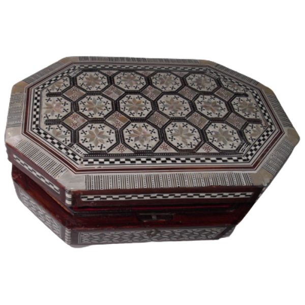Oval Box 13